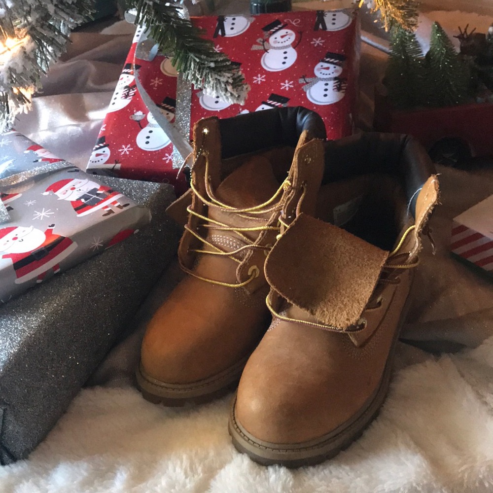 Pair of timbs